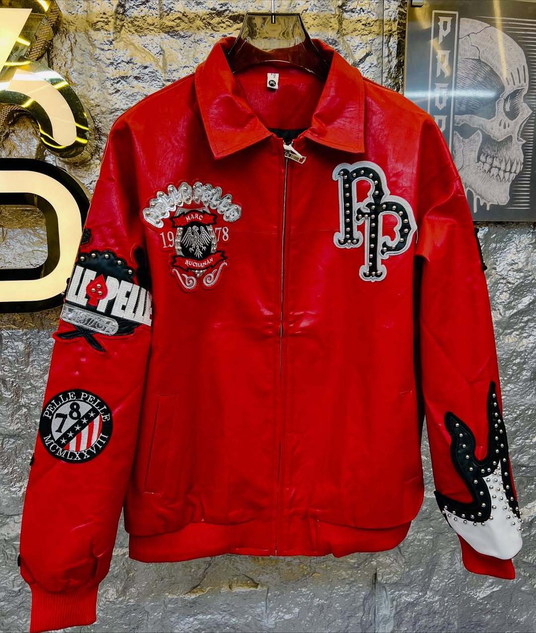 Streetwear Retro Rhinestone Patch Embroidered Red Jacket Y2K Mens Letter Embroidered Oversized Motorcycle Clothes Casual Coats ddmytues