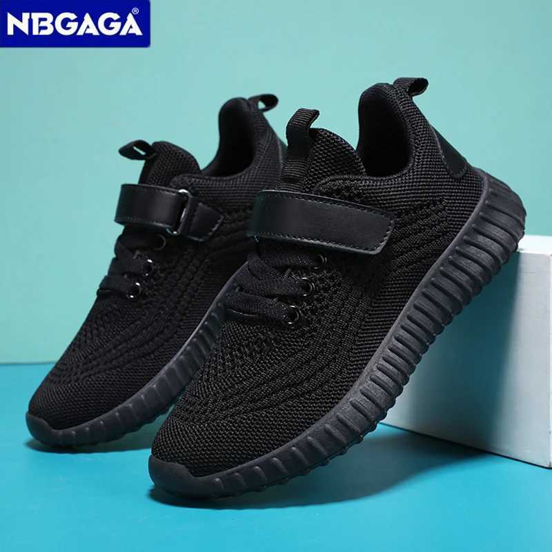 Fashionable childrens running sports shoes black sports shoes childrens outdoor lightweight and breathable Tenis shoes W250407