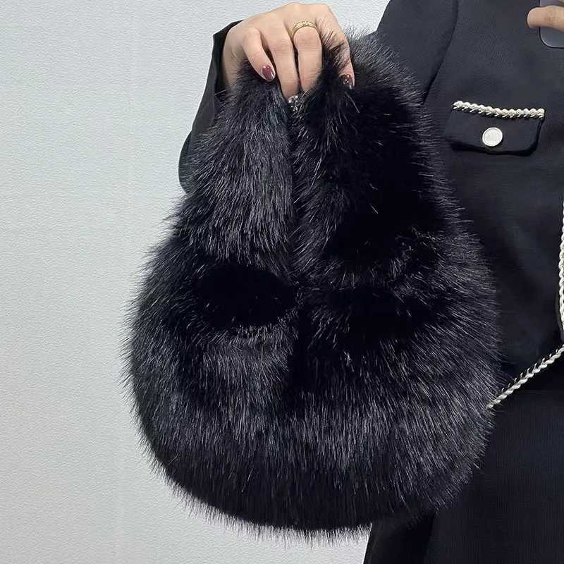 New Arrival Fashion soft plush half moon bag for women designer fluffy faux fur handbag for women luxury small handbag for women winter wallet T250407