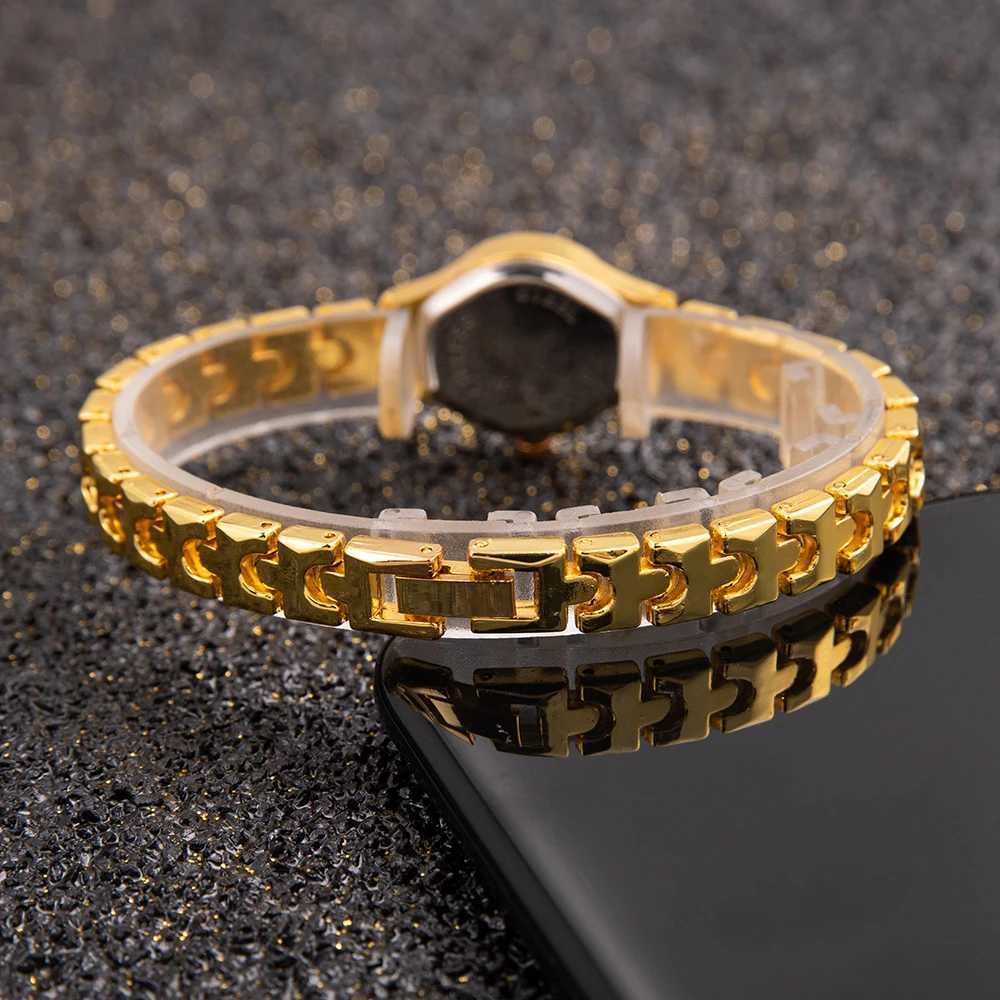 Luxury womens watch Rhinestone gold bracelet high-quality classic stainless steel watch quartz womens watchT250408