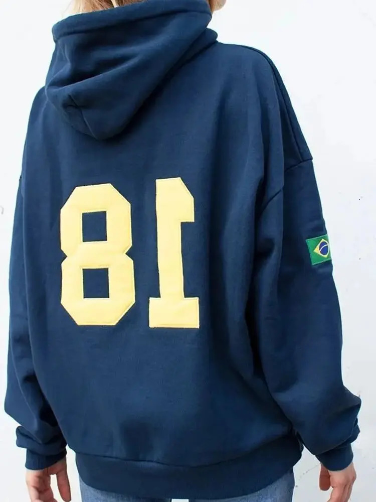 Big promotion traf sewing Brazilian hoodie oversized sports shirt Gothic suitable for men and women on autumn winter streets 250407