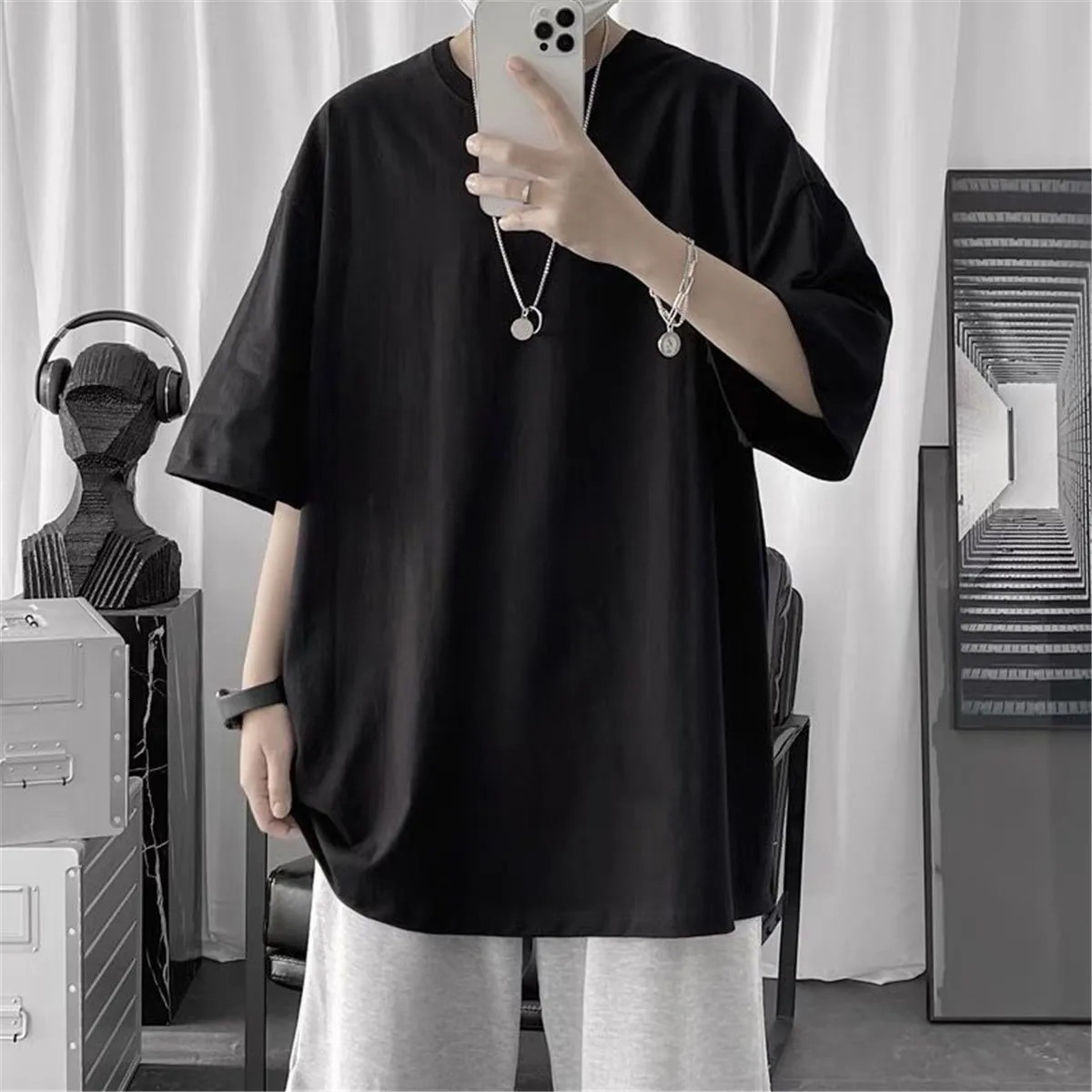 Cotton Summer Fashion Mens T-shirt Casual Solid Short Sleeve Classic Mens T-shirt 100% Cotton Korean Hip Hop Top T-shirt Black and White 250402