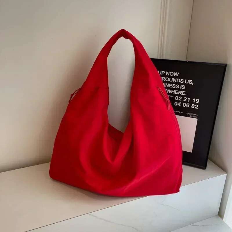 Nylon High Capacity Casual Shoulder Commuting Interior Compartment Women's Bags On Sale 2024 Fashion Solid Color