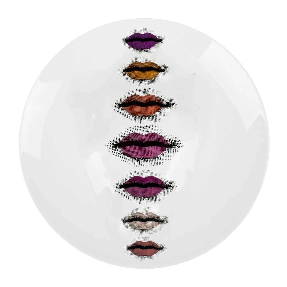 European Face Vintage Lady Face Red Lips Decorative Panel Morden Ceramic Wall Mounted Painting Plate Creative Wall Mounted X250408