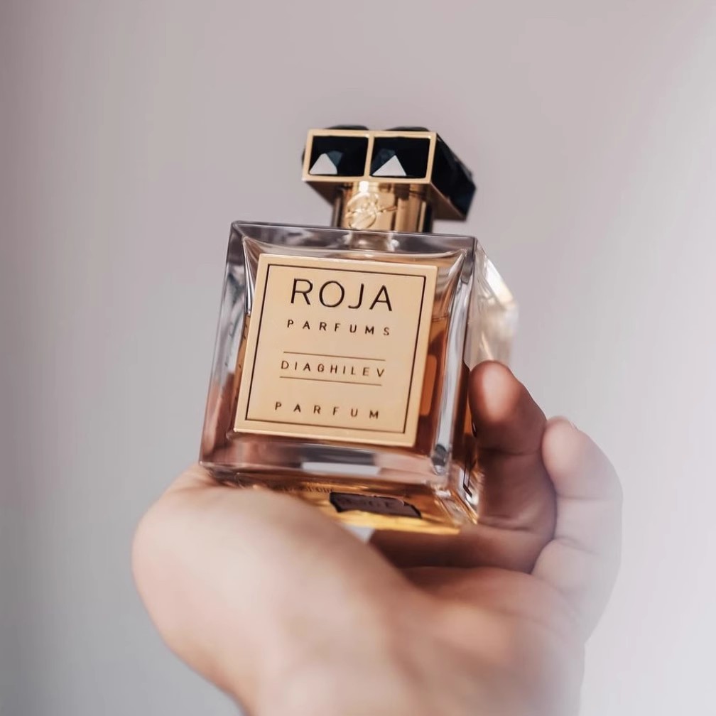 Exquisite 100ml Perfume: A Tribute to Artistic Inspiration