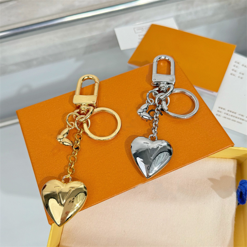 Keychains Lanyards Designer Keychain Women Designers Keychain Men Car Key Chain Gold Silver Heart Shaped Keychain With Box