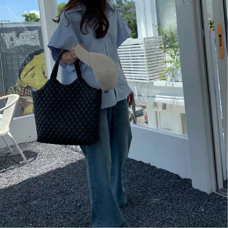 Tote Women2025new Large Capacity Rhombus Black One Shoulder Portable Crossbody Big Bag