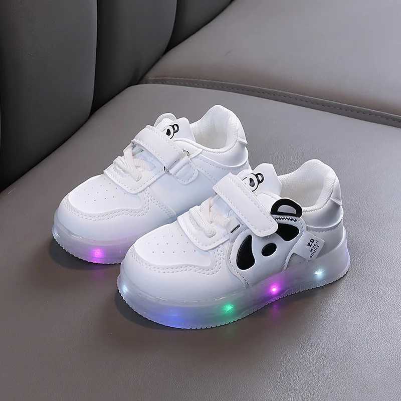 Childrens fashionable sports shoes childrens outdoor leisure spring running shoes boys and girls soft soled breathable flat bottom baby shoes W250407