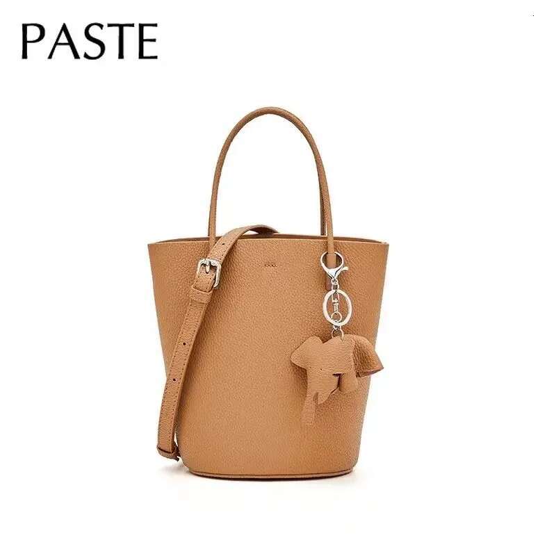 2024 Most Popular T Cowhide Leather Bucket Small Neat All-Match Elegant Women Shoulder Bag With Elephant Ornaments