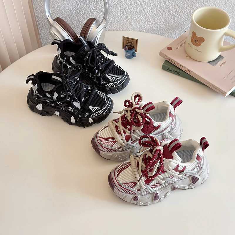 Girls and Childrens Sports Shoes 2025 New Childrens Leather Boots Spring and Autumn Short and Fat Childrens Basketball Shoes Anti slip W250407