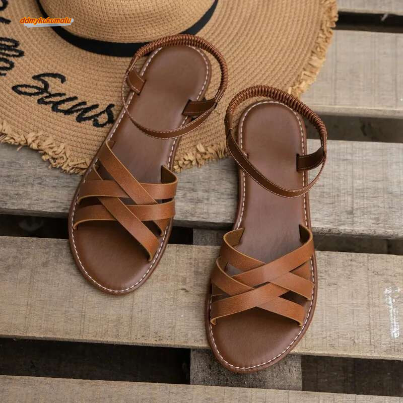 Flat 2024 Summer Hot Women Bottom Roman Strap Sandals with Non Slip Rubber Soles Ladies Daily Sandalia ddmykukumalu