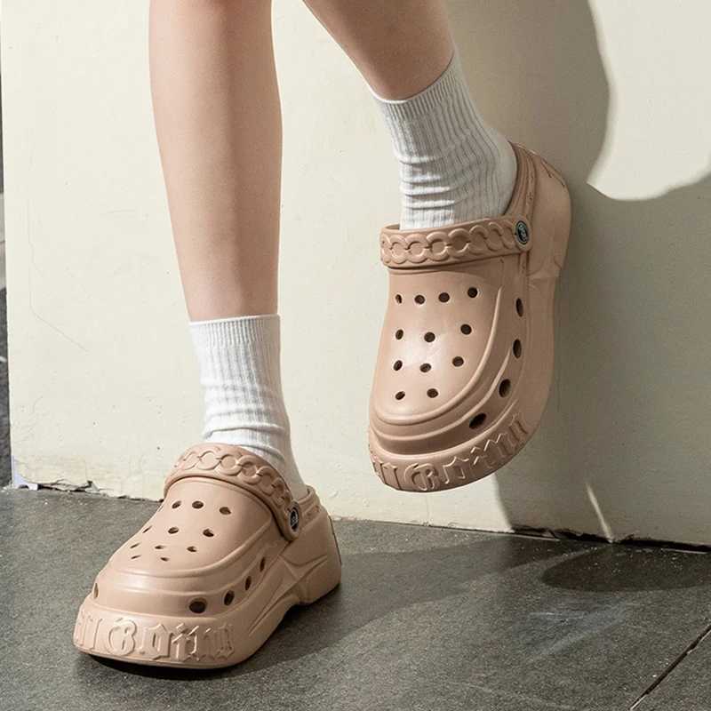 New Thick soled Garden Shoes for Women 2025 Short and Fat Platfomr Summer Sandals for Women Hollow N Smooth Eva Smooth WomenXJ250407