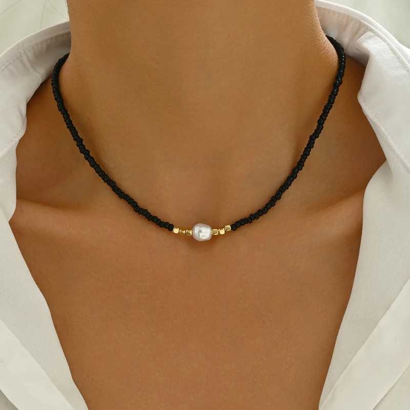 Vintage Bohemian Style Woven Rice Beads Beaded Necklace Womens Fashion Simple Design Holiday Party Accessories GiftC250407