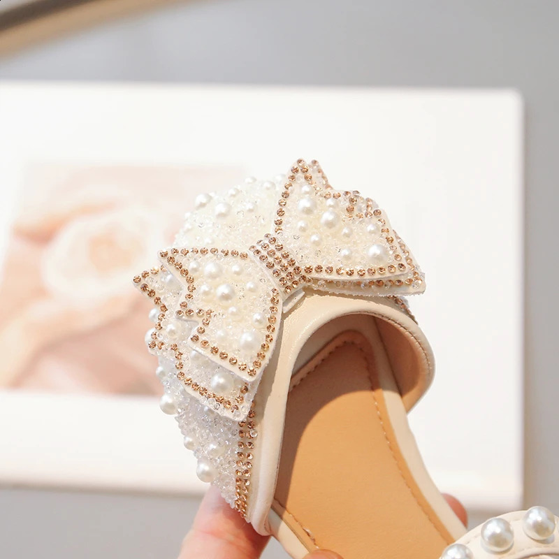 Childrens Bow Beaded Fashion Sandals Girls Round Head Princess Shoes Students Sweet Flat Dress Shoes Birthday Party Shoes 23-30 250408