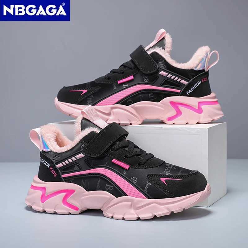 Winter childrens plush warm sports shoes waterproof leather shoes fashionable winter childrens walking shoes casual light and soft sports shoes W25040