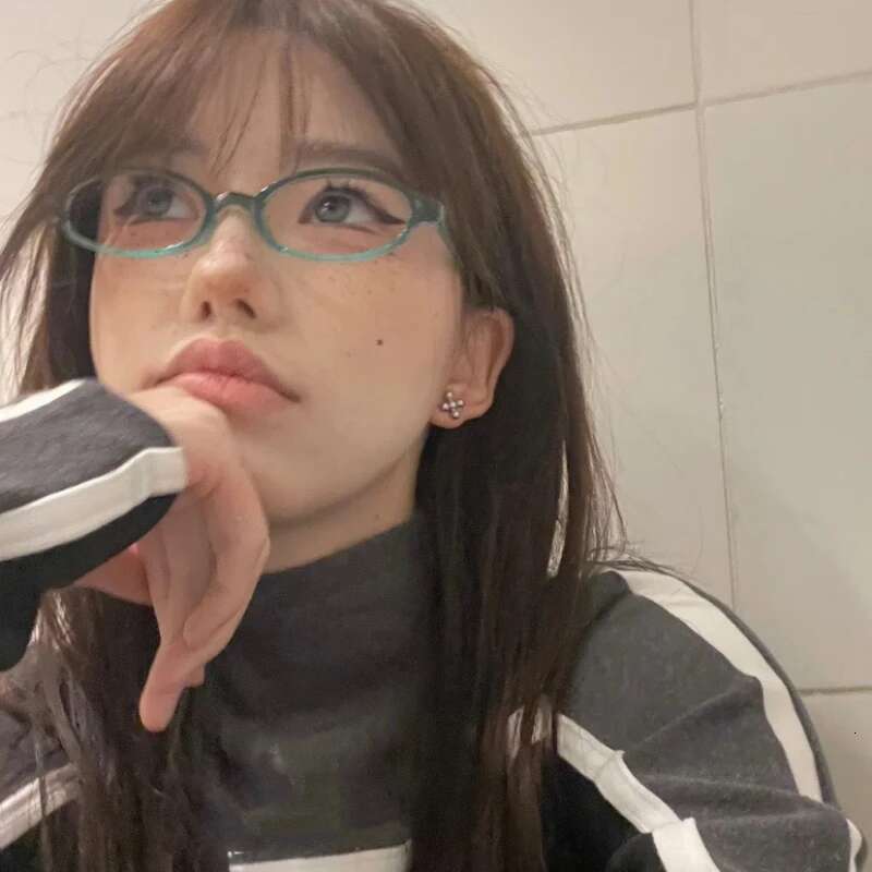 Y2K Women Oval Gradient Green Frame Narrow Small Eyeglass Girls Outdoor Fashion Wear with Seaside Driving Glasses