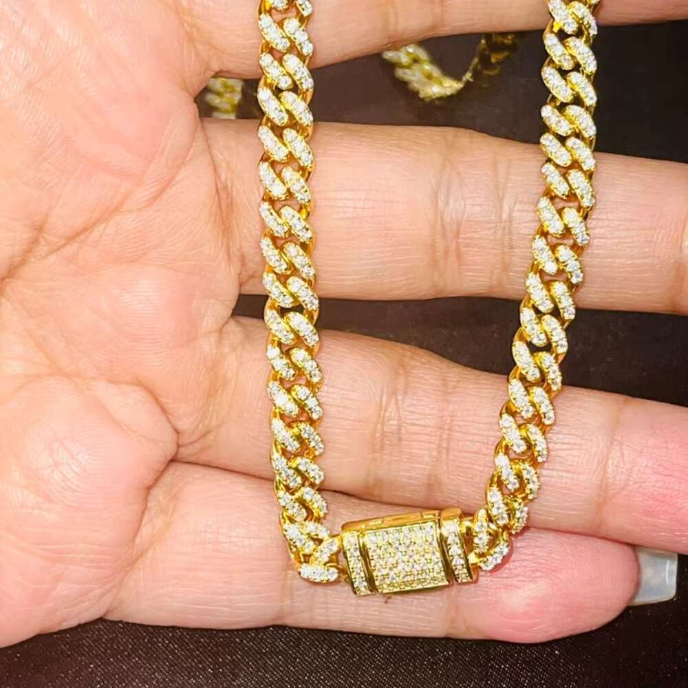 Moissanite Diamond Hiphop Rapper 6.8mm Cuban Link Chain in 925 Sterling Silver Moissanite Cuban Link Chain