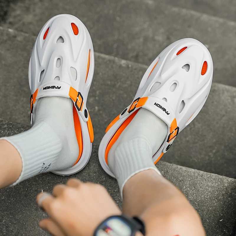 New Arrival High quality summer cave hollow closed toe anti slip sandals with soft soles lightweight and ultra soft platform garden shoes T250407