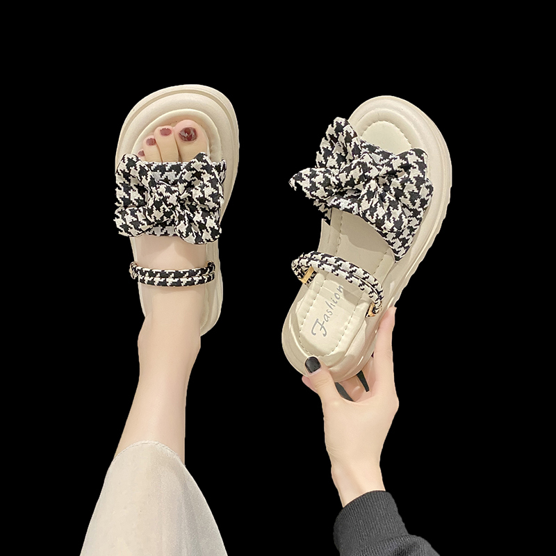 2025 New Summer Sandals Fashion Sandals Casual Women's Shoes Designer Women's Slippers Trendy Slippers1