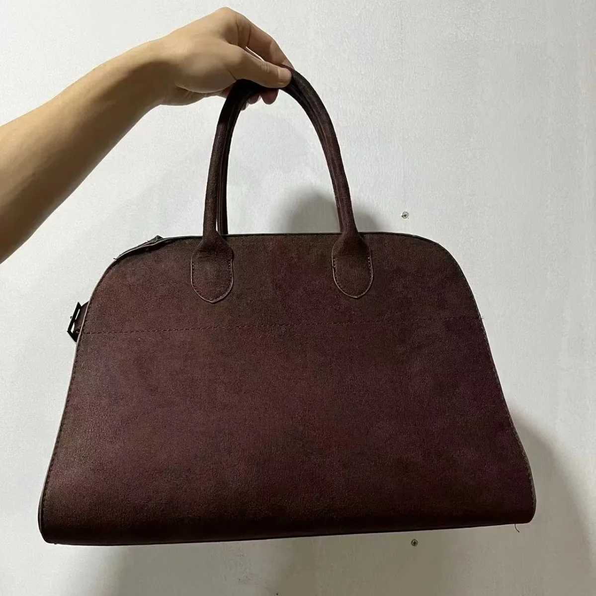 New Arrival Ladies large capacity commuting handbag with fashionable design vintage handbag fashionable shoulder bag practical accessories T250407