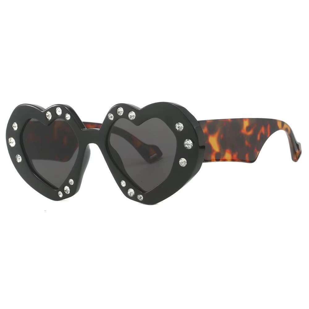 High Quality Personality Full Frame Glasses Love Dia Studded Sunglasses