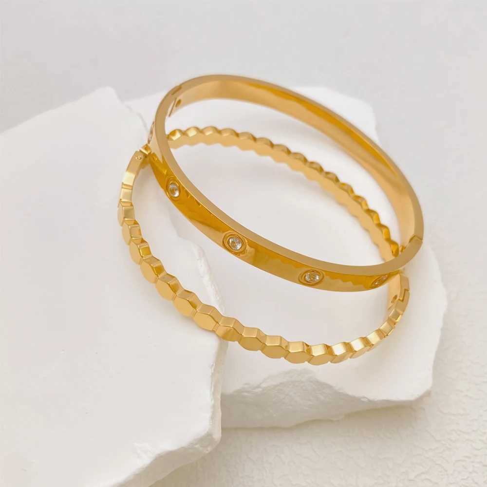2PCS stainless steel gold bracelet suitable as a gift for women Y250408