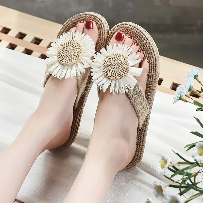 Linen Flower Decor Flip Flops Fashion Women Slides Flat Heel Outdoor Beach Summer Woman Slippers Ladies Shoes 250408