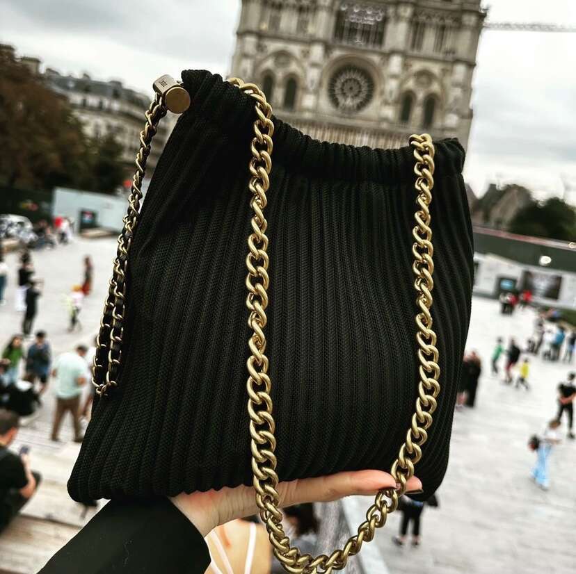 Women's Bags 2025 New Tiktok Same Lucky Lazy Tote Versatile Pleated One shoulder Cross body Chain Bag