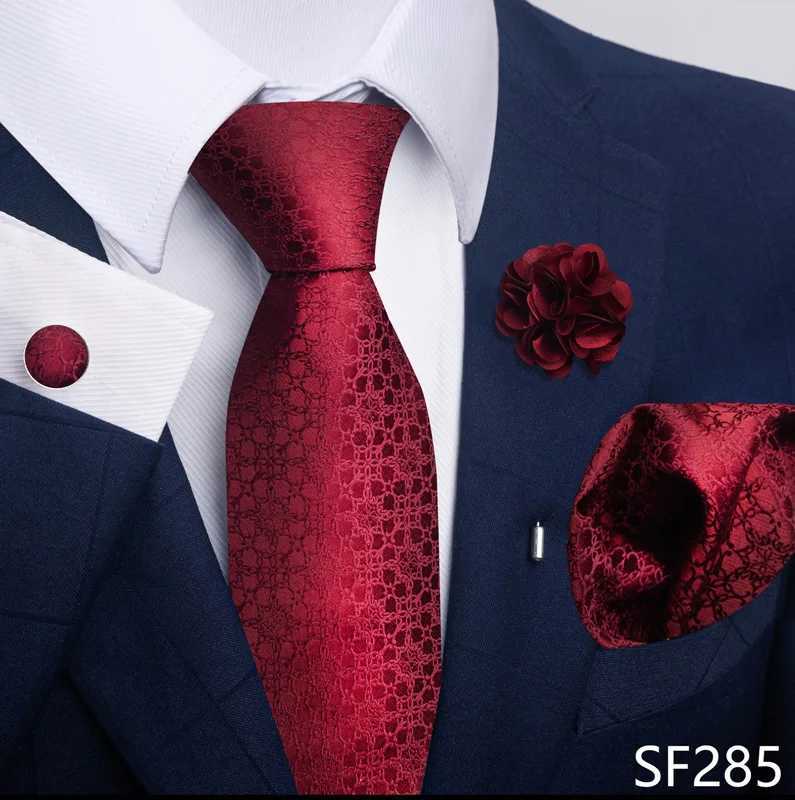 Luxury Mens Ties Floral Black Gold Ties Paisley NeckTie Pocket Square Cufflinks Brooch Set Mens Wedding Party Tie X2504071