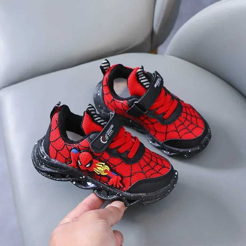 LED casual sports shoes red black suitable for Spring Boys Spiderman grid outdoor shoes childrens lights anti slip shoe size 21-30 W250407