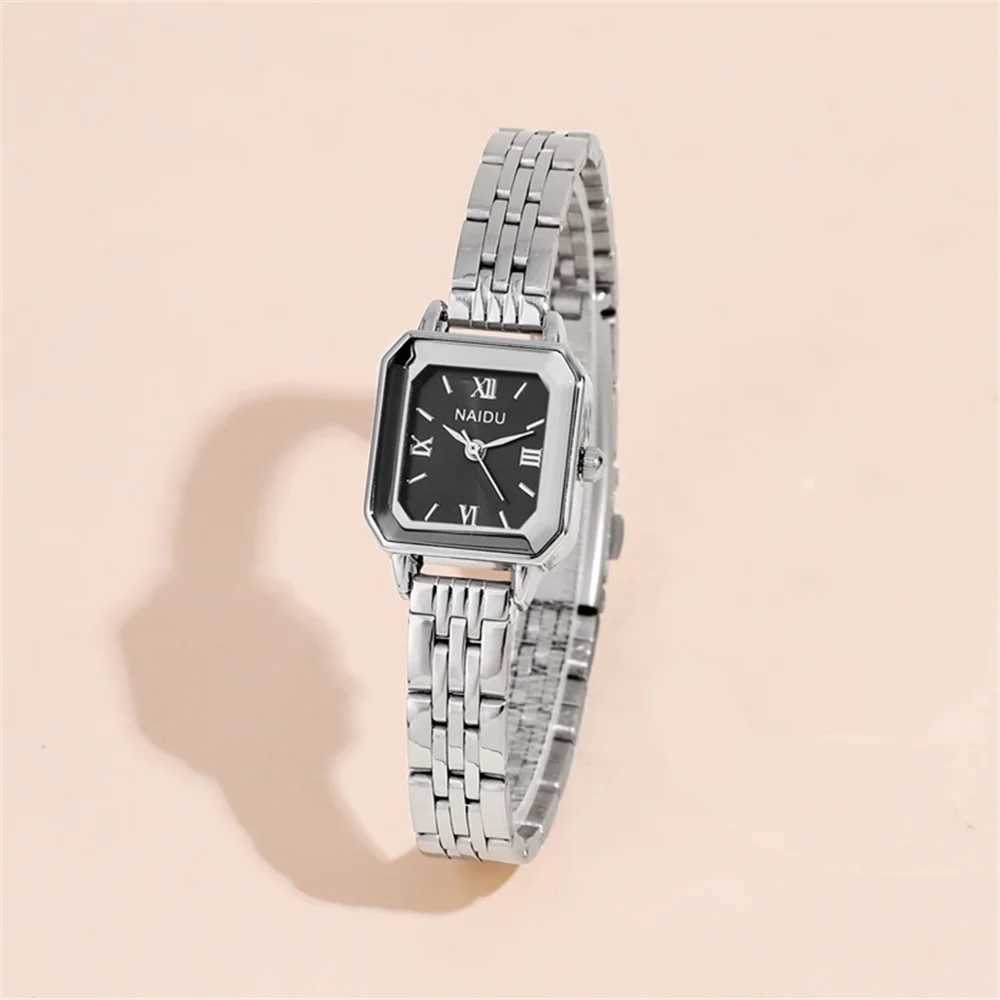 Fashion womens small dial quartz steel watch dress watchT250408