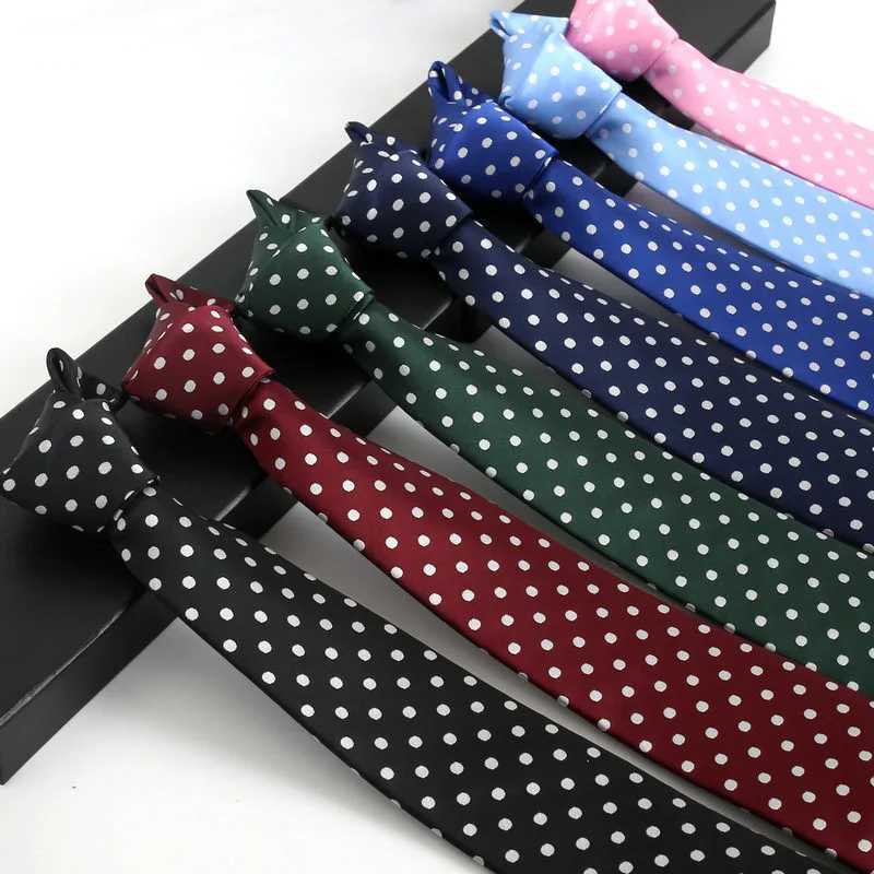 Fashion Dot Tie For Mens 8CM Necktie Business Formal Polka Dot Necktie Wedding Gift Orange Blue Red Tie Accessories Gravatas X250407
