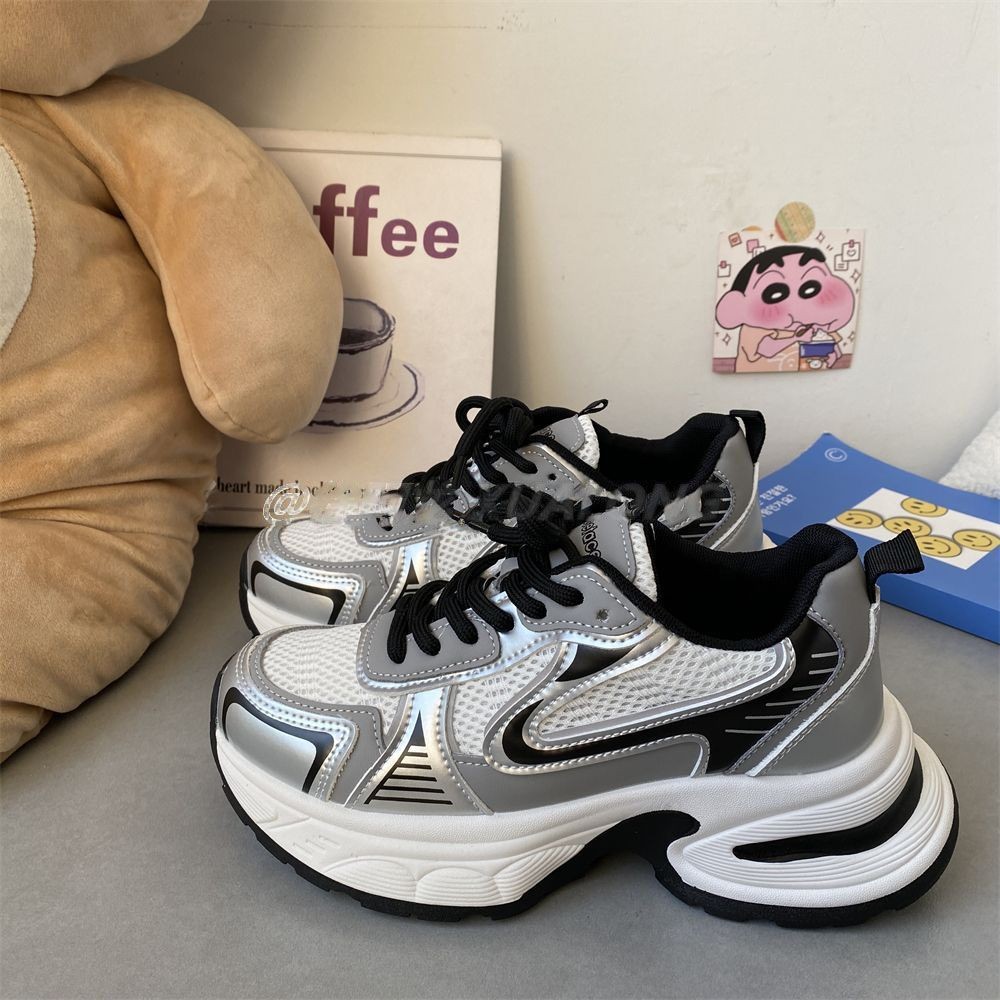 2026 Summer Fashionable Women's Sneakers Breathable Soft Sole Versatile Casual Shoes Breathable Tennis Shoes Platform Shoes Sports Running Ladies