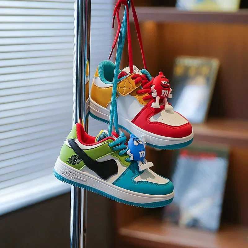 Childrens fashionable sports shoes lace uppers childrens running shoes breathable mesh sports shoes non slip soft soled sports shoes W250407