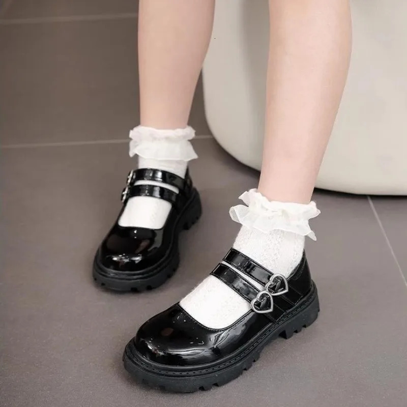 Girls Chunky Platform Mary Jane Shoes Childrens Heart Buckle Strap Thick Heels Pumps Woman Black Patent Leather Lolita Shoes 250407