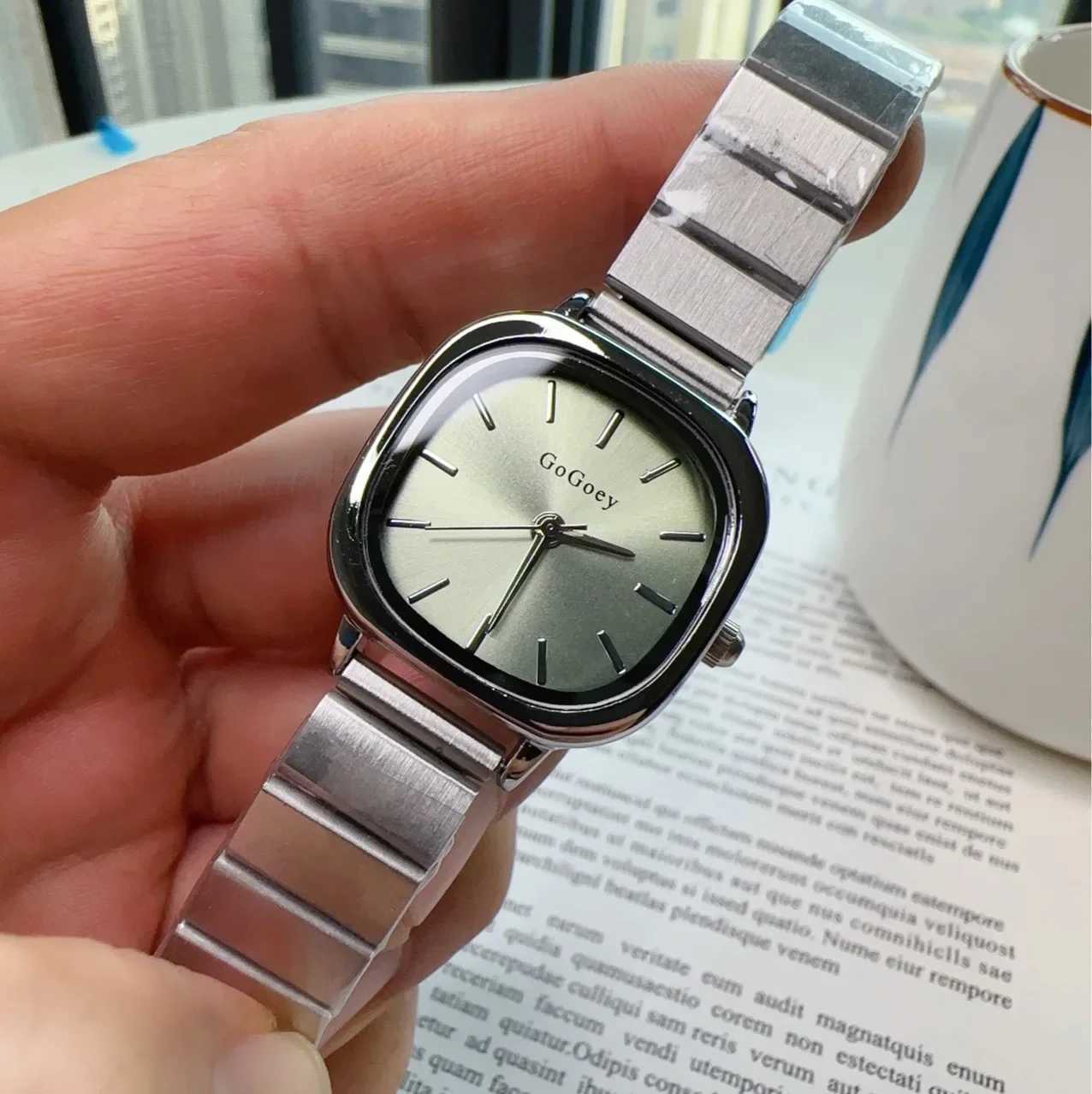 2025 New Luxury Womens Quartz Watch Fashion Pure Gold Womens Stainless Steel Watch Gift Direct Shipping Montre FemmeT250408