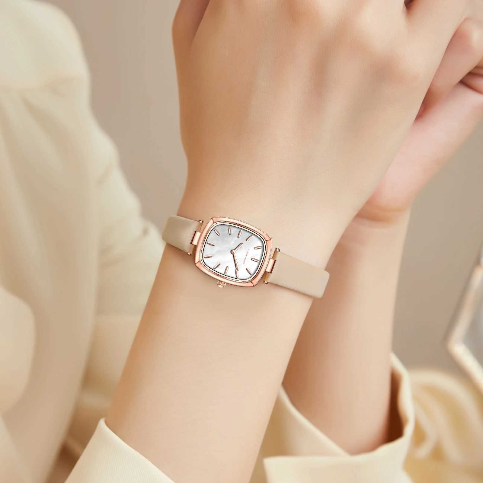 2024 Hannah Martin Womens Leather Rose Gold Simple Quartz Watch Brand New 3Bar Waterproof Original Fashion Womens WatchT250408