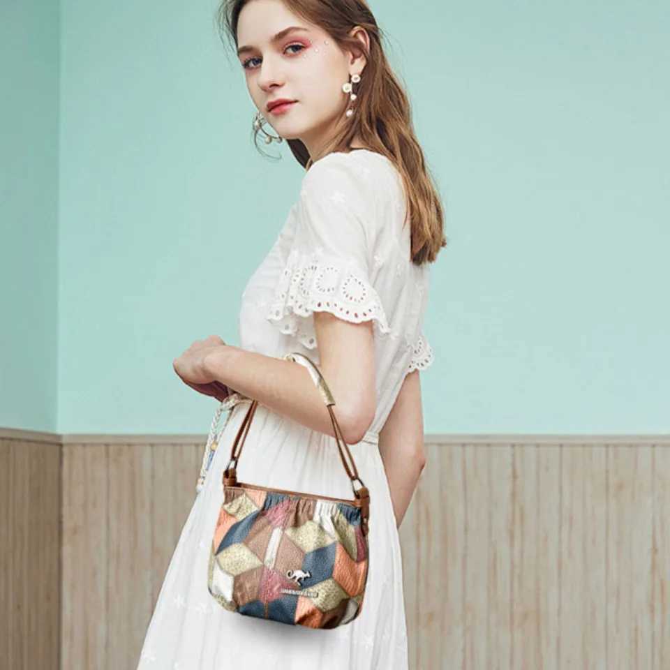 New Arrival Womens elegant retro cross body handbag fashionable shoulder bag fully matched mini retro cross body bag T250407