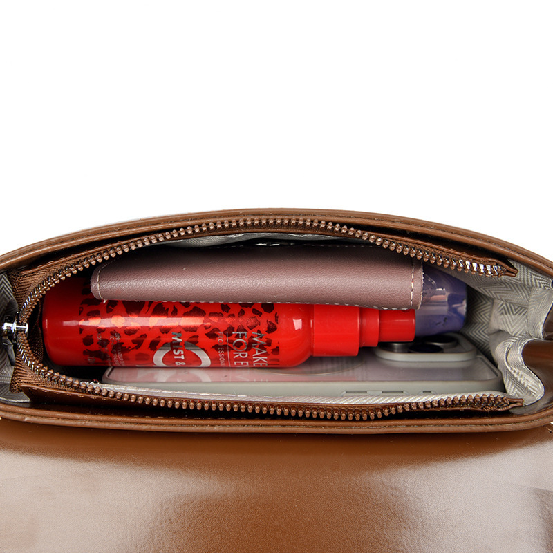 2025S New Model Designer Crossbody High End Stylish Half Circle Saddle Fashionable And Classic Women S Small Shoulder Commuting Shoulder Bag Totebag