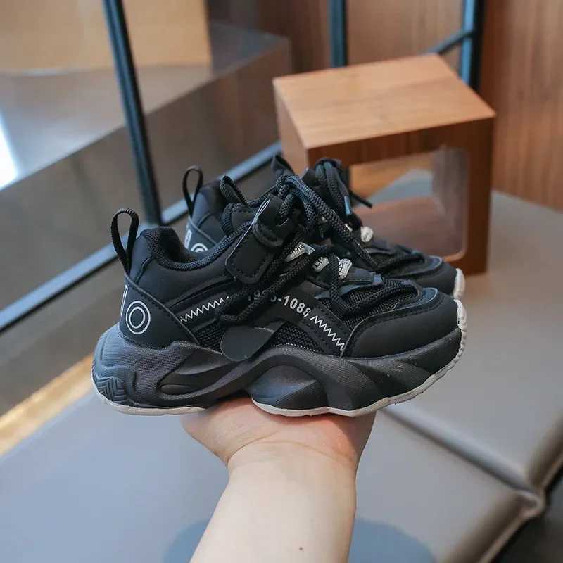 Childrens sports shoes spring and autumn versions childrens school running shoes fashionable and non slip boys and girls sports tennis shoes breathabl
