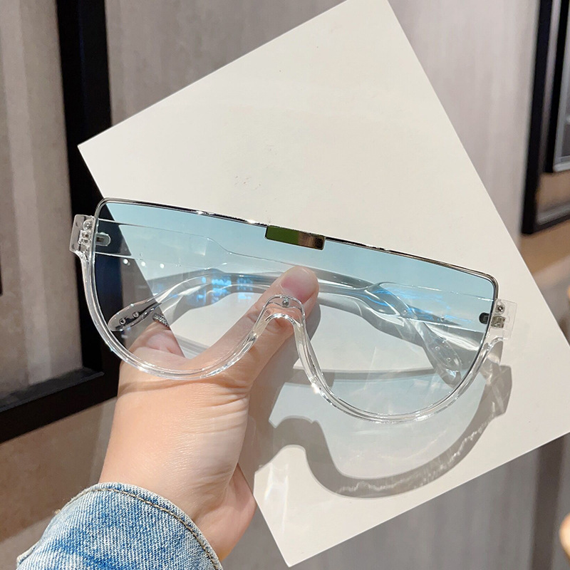 2025 Hot new free shipping designer glasses for womens sunglasses Summer new European and American slimming sunglasses