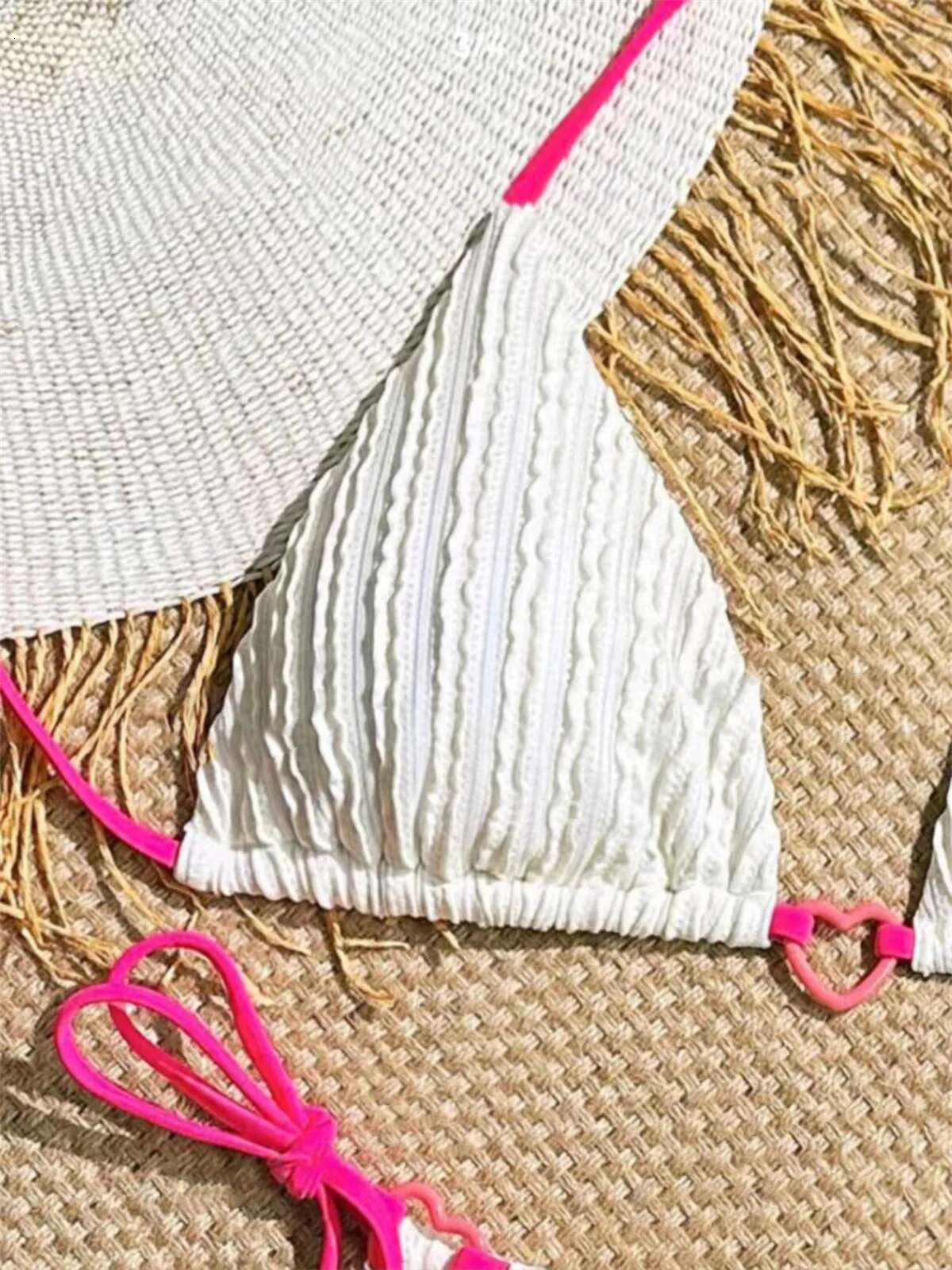 Dongdumaoyi Sexy White Pink Contrast Triangle Bikini Women Heart Designer Push Up Micro Swimsuit Summer Bathing Suit Thong Swimwear