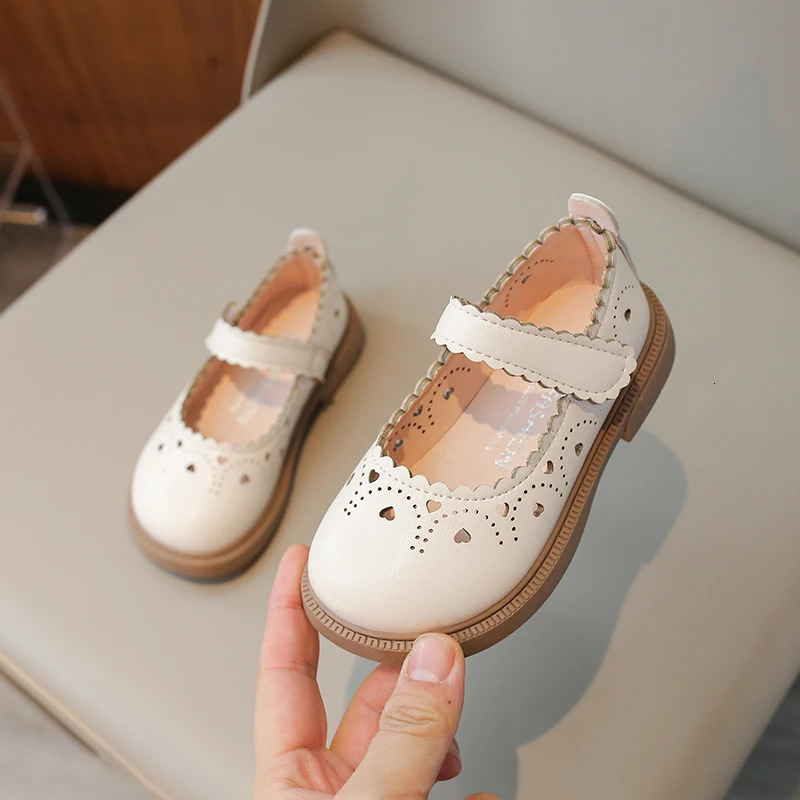 Unishuni Princess Mary Jane Shoes for Baby Girls Child Cut-Out Vintage Flats Kids Flower Edge Party Dance Shoe Beige Brown 21-30 250408