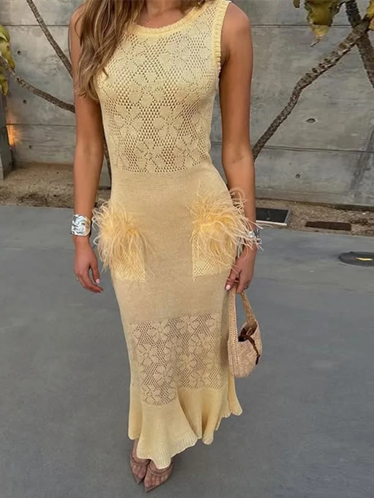 Elegant Knitted Dress Womens Sleeveless Hollow Feathered Womens Mermaid Dress Summer Slimming Hip Set Patchwork Womens Robe 250402