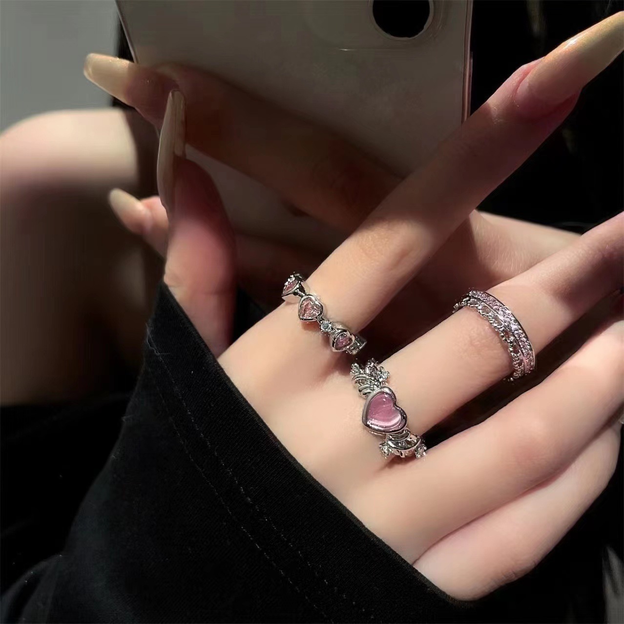 Wealthy heiress with ethereal charm, pink diamond heart female opening ring, beautiful woman's love for thorns ring