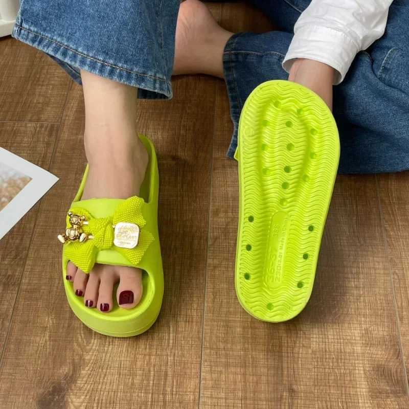 Womens thick platform sandals with casual anti slip slider summer wedge slider womens Fi EVA outdoor beach flip coverXJ250407