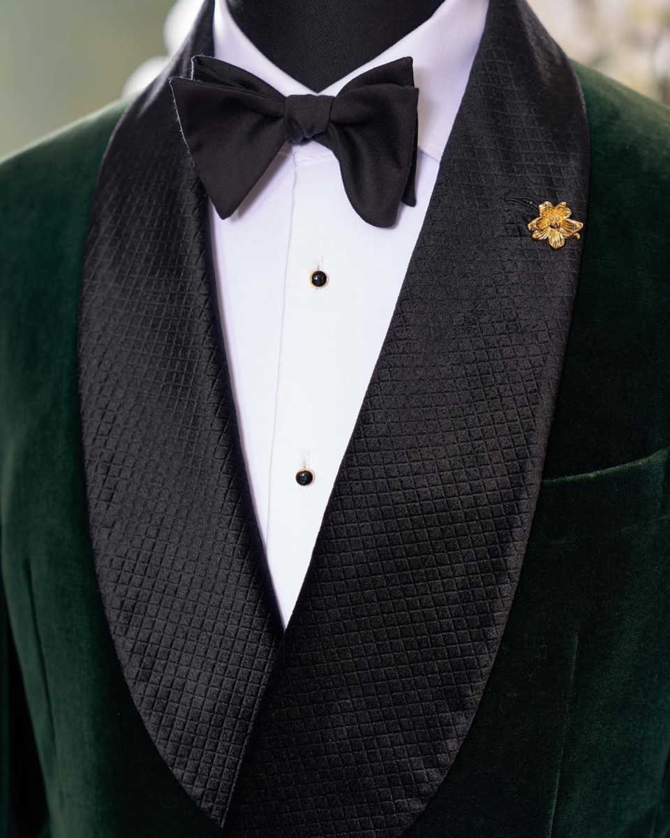 Classic Wedding Men's Suit Velvet Men Suit Party Suit 2-PCS Coat Pants Buckle Tailor-Made Groom Groomsman Formal Occasions Size Customized M25101
