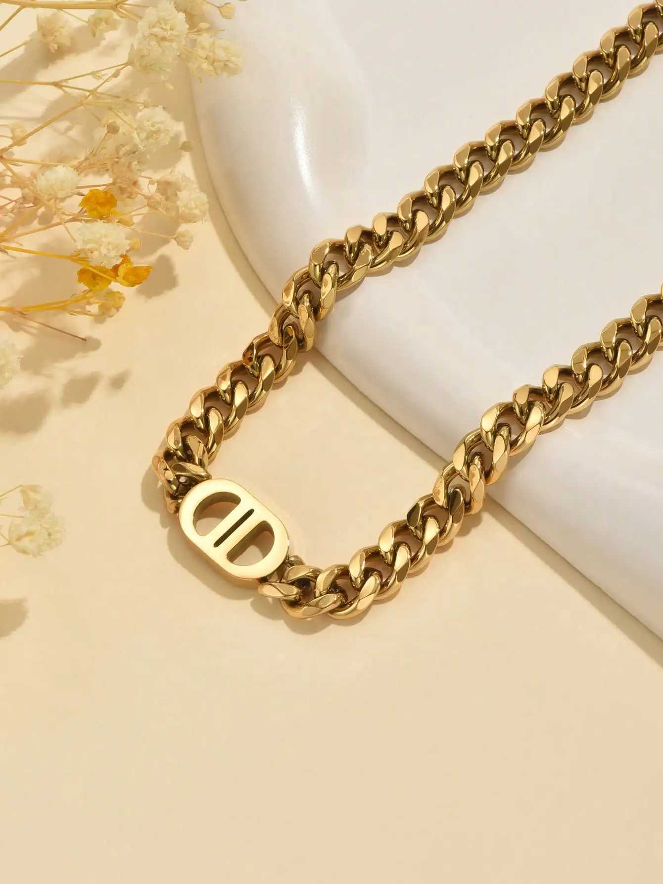 Fashionable double D-chain stainless steel necklace bracelet can be worn by both men and womens party jewelry Y250408