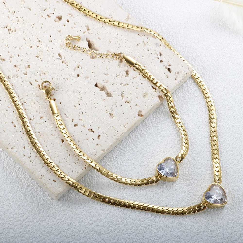 Heart shaped crystal pendant gold galvanized stainless steel waterproof necklace bracelet womens gift jewelry set wholesale Y250408