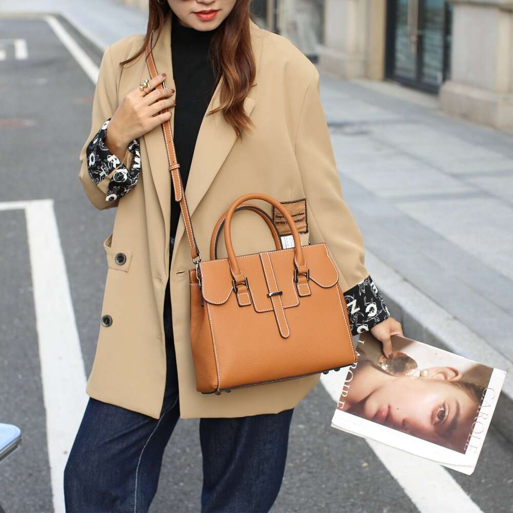 Luxury bag designer niche leather ladies fashion versatile shoulder bag togo top layer cowhide large capacity cross-body beach s bag